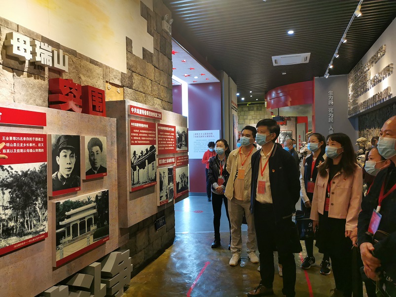 海南师范大学机关党委第二十支部――实验小学主题党日活动