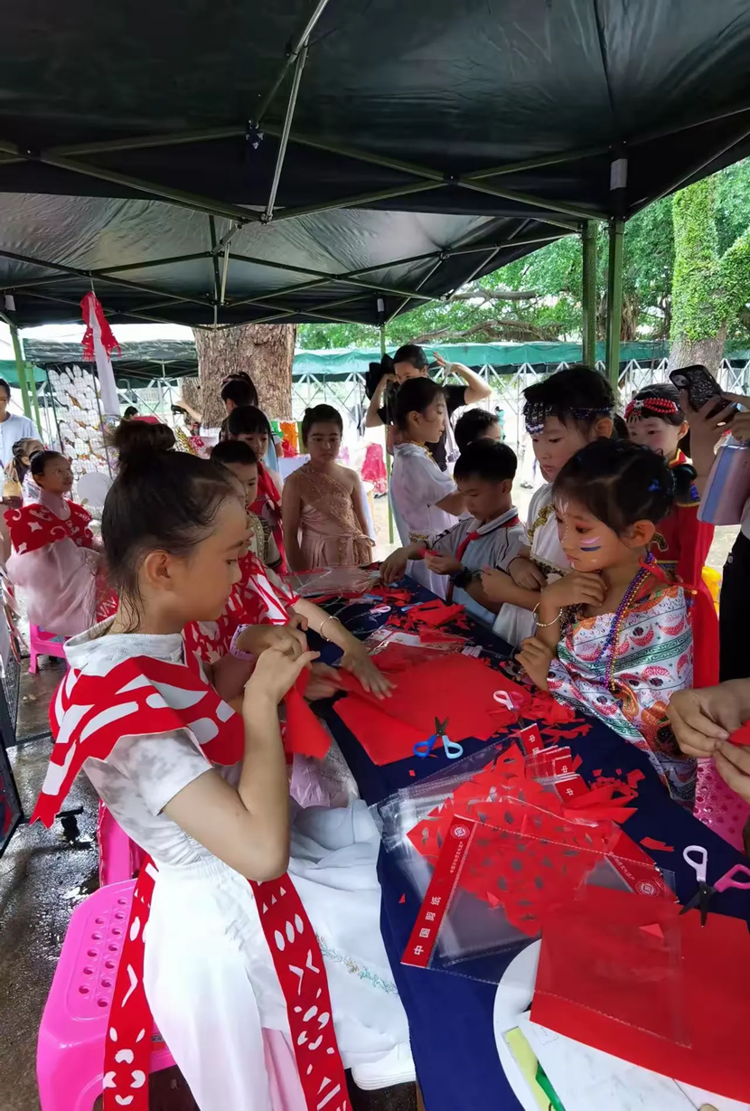 2024年竞彩足球
童眼看世界之“一带一路”国际文化节