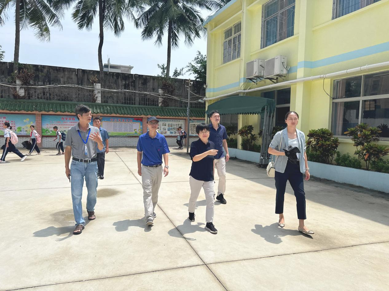 海南教育厅唐燕妮一行到海南师范大学 竞彩足球
检查“摩羯”防御准备工作情况