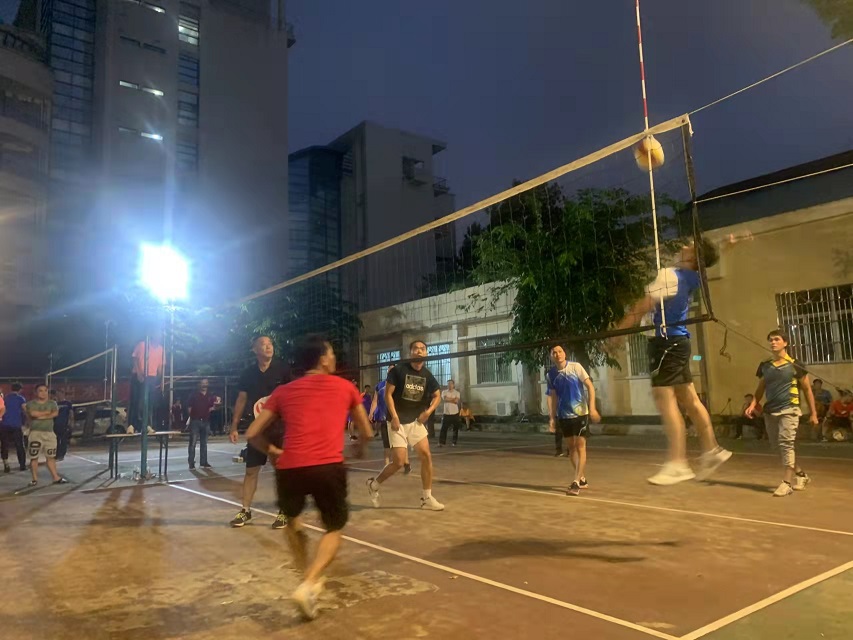 热烈祝贺竞彩足球app男女队分别获得海南师范大学2021年教职工排(气)球赛一等奖